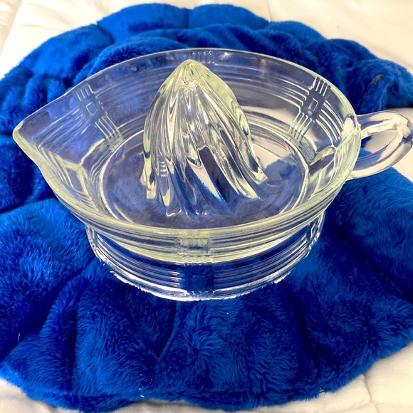 Antique American glass juicer - Picture 1 of 2